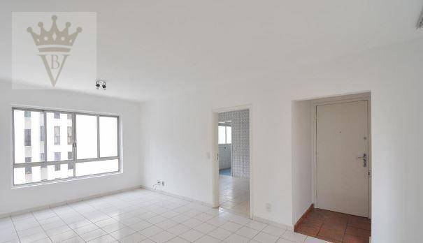 Apartamento para alugar com 3 quartos, 157m² - Foto 1