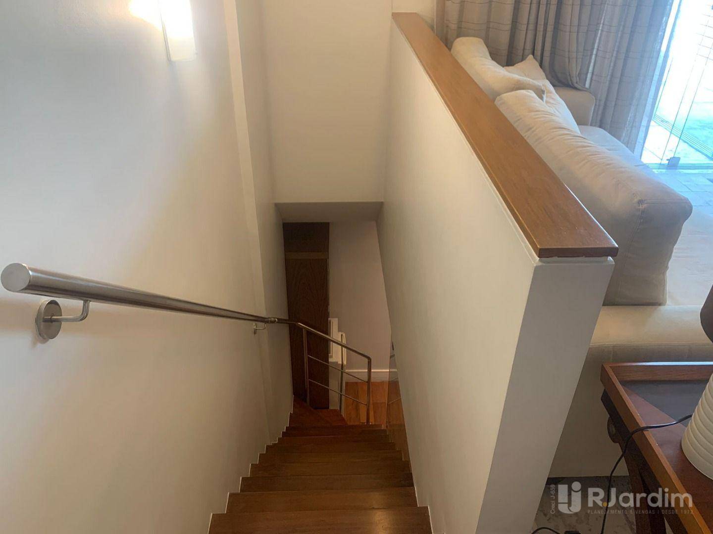 Cobertura à venda e aluguel com 3 quartos, 166m² - Foto 9