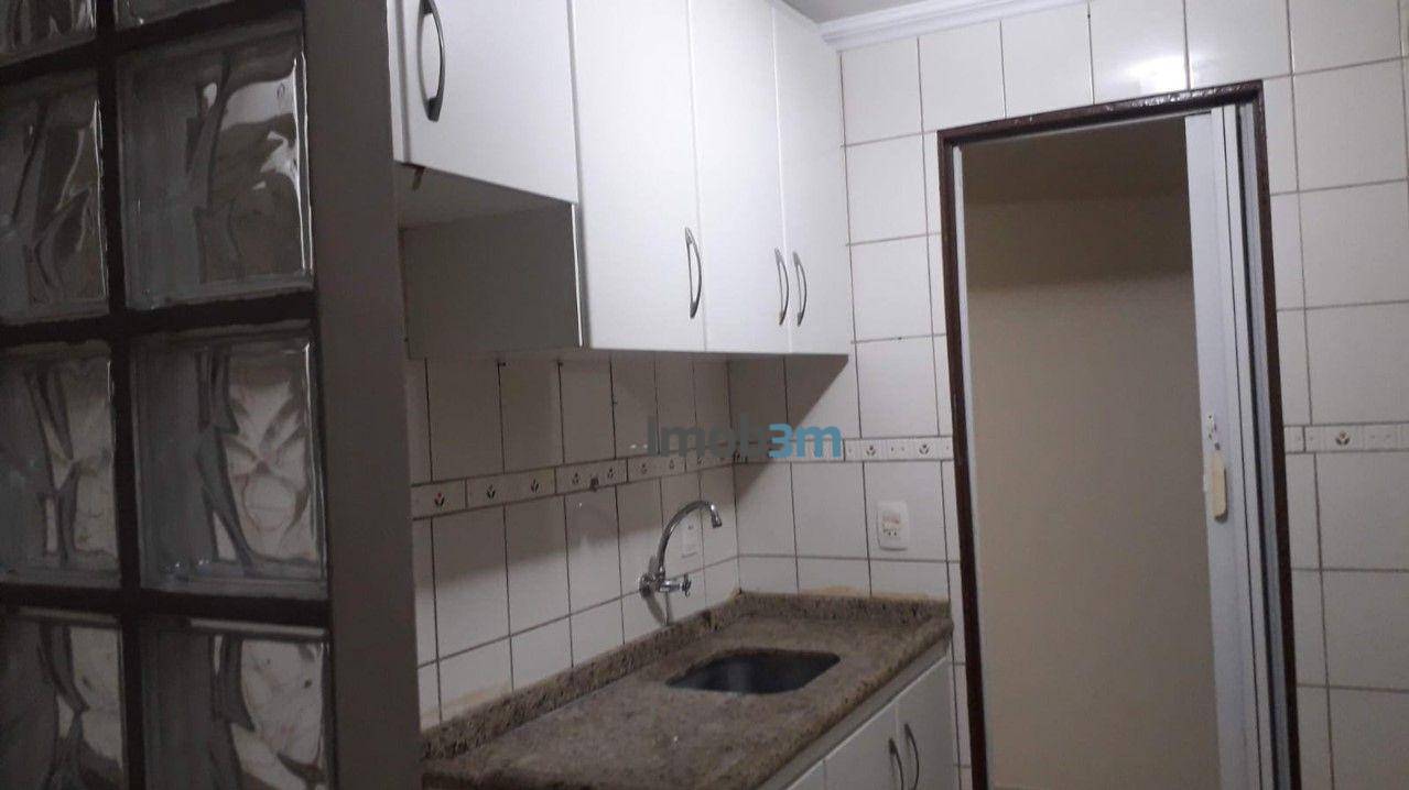 Apartamento à venda com 3 quartos, 53m² - Foto 2