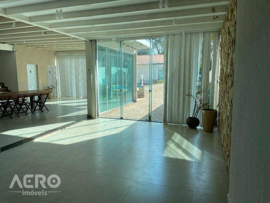 Casa de Condomínio à venda com 3 quartos, 250m² - Foto 12