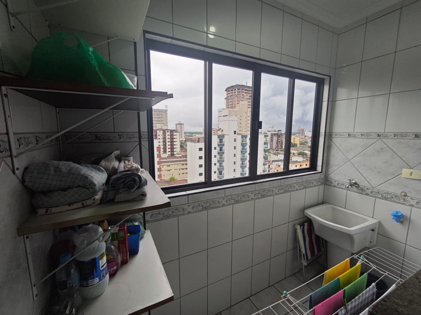 Apartamento para alugar com 3 quartos, 125m² - Foto 9