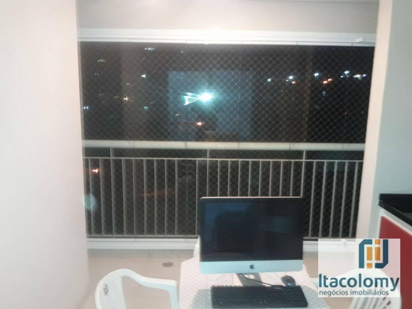 Apartamento à venda com 2 quartos, 79m² - Foto 3