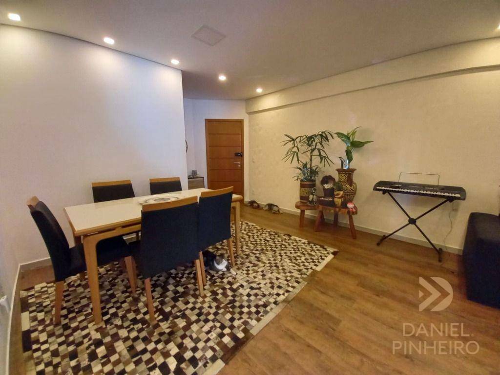 Apartamento à venda com 3 quartos, 137m² - Foto 7