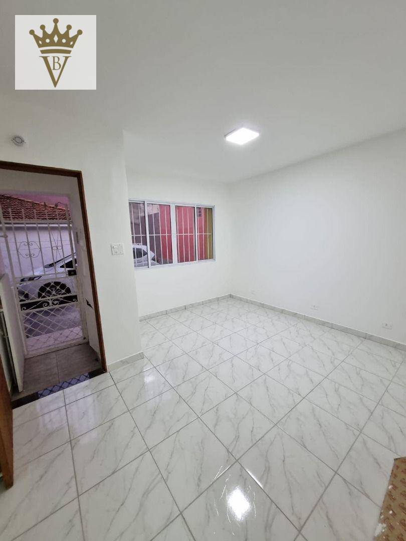 Casa à venda com 2 quartos, 120m² - Foto 1