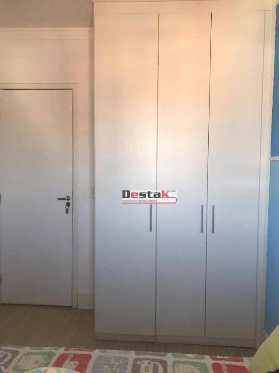 Apartamento à venda com 2 quartos, 80m² - Foto 16