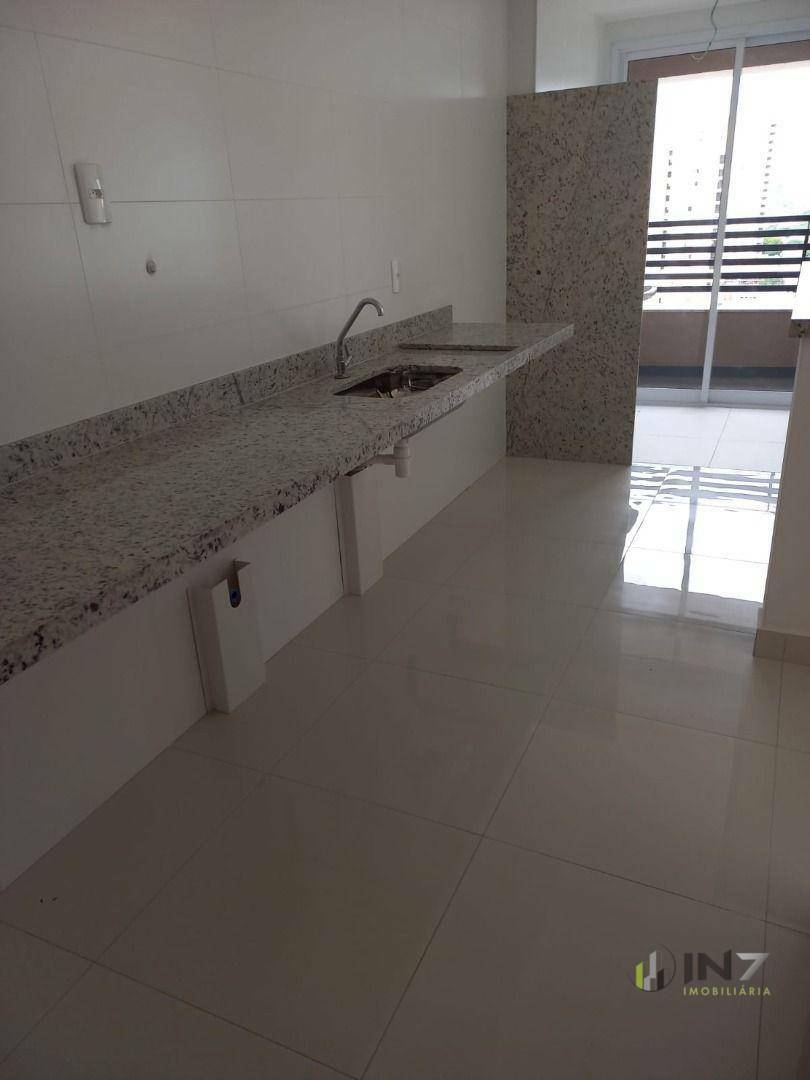 Apartamento à venda com 2 quartos, 83m² - Foto 3