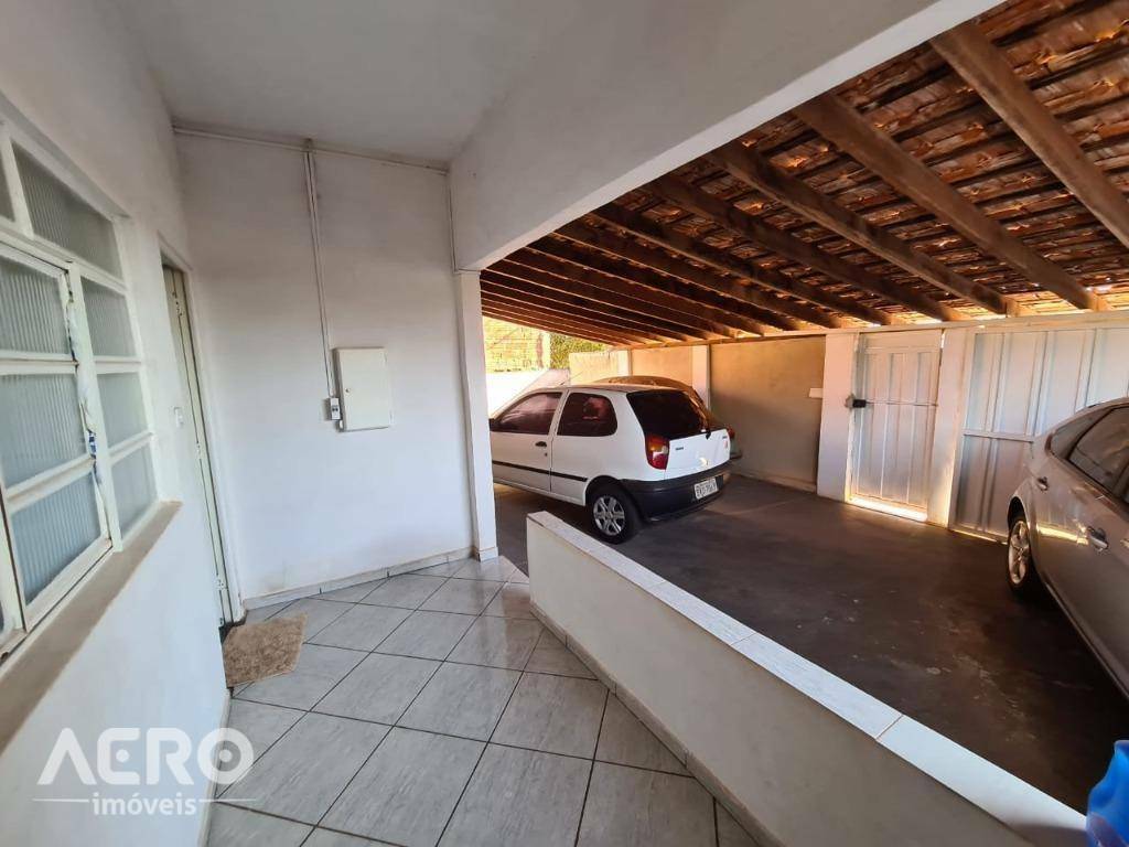 Casa à venda com 2 quartos, 165m² - Foto 13