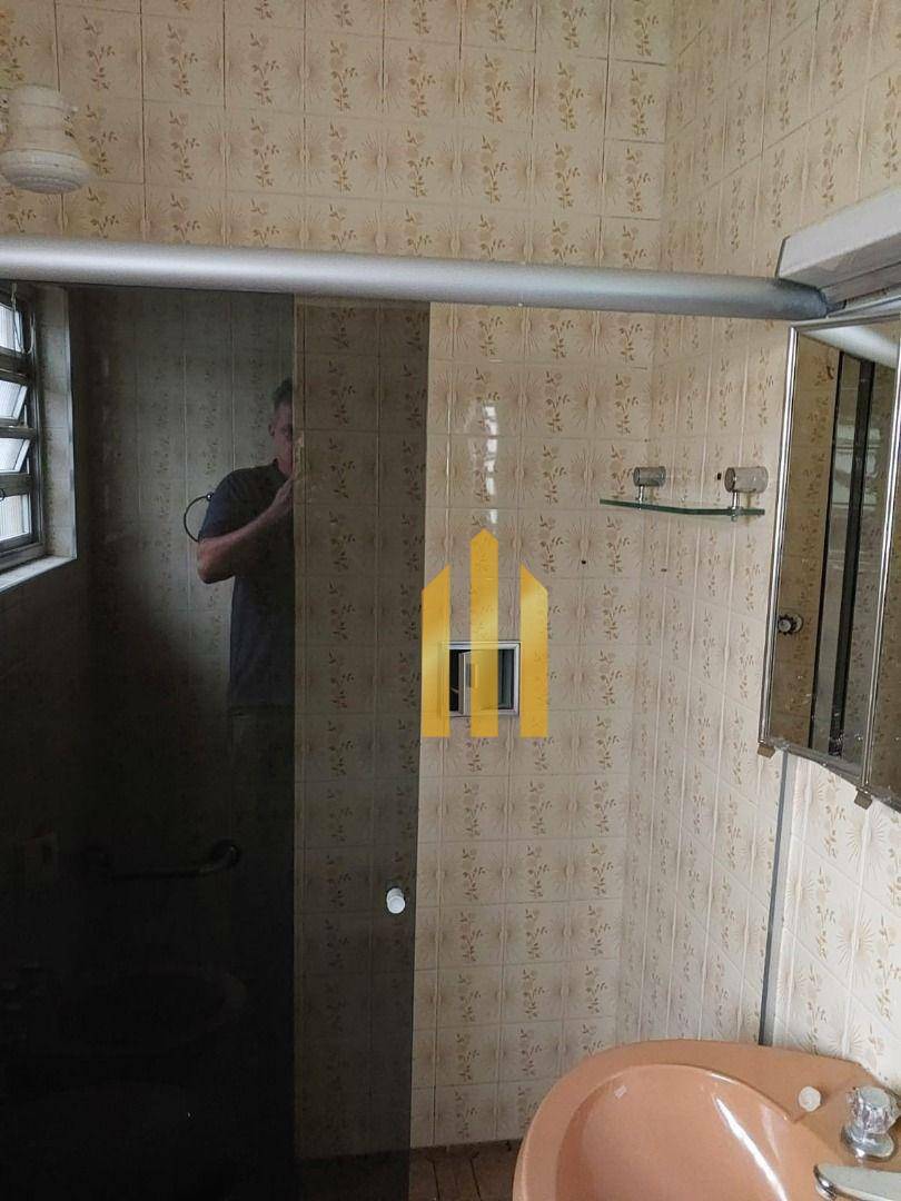 Sobrado à venda e aluguel com 3 quartos, 180m² - Foto 16