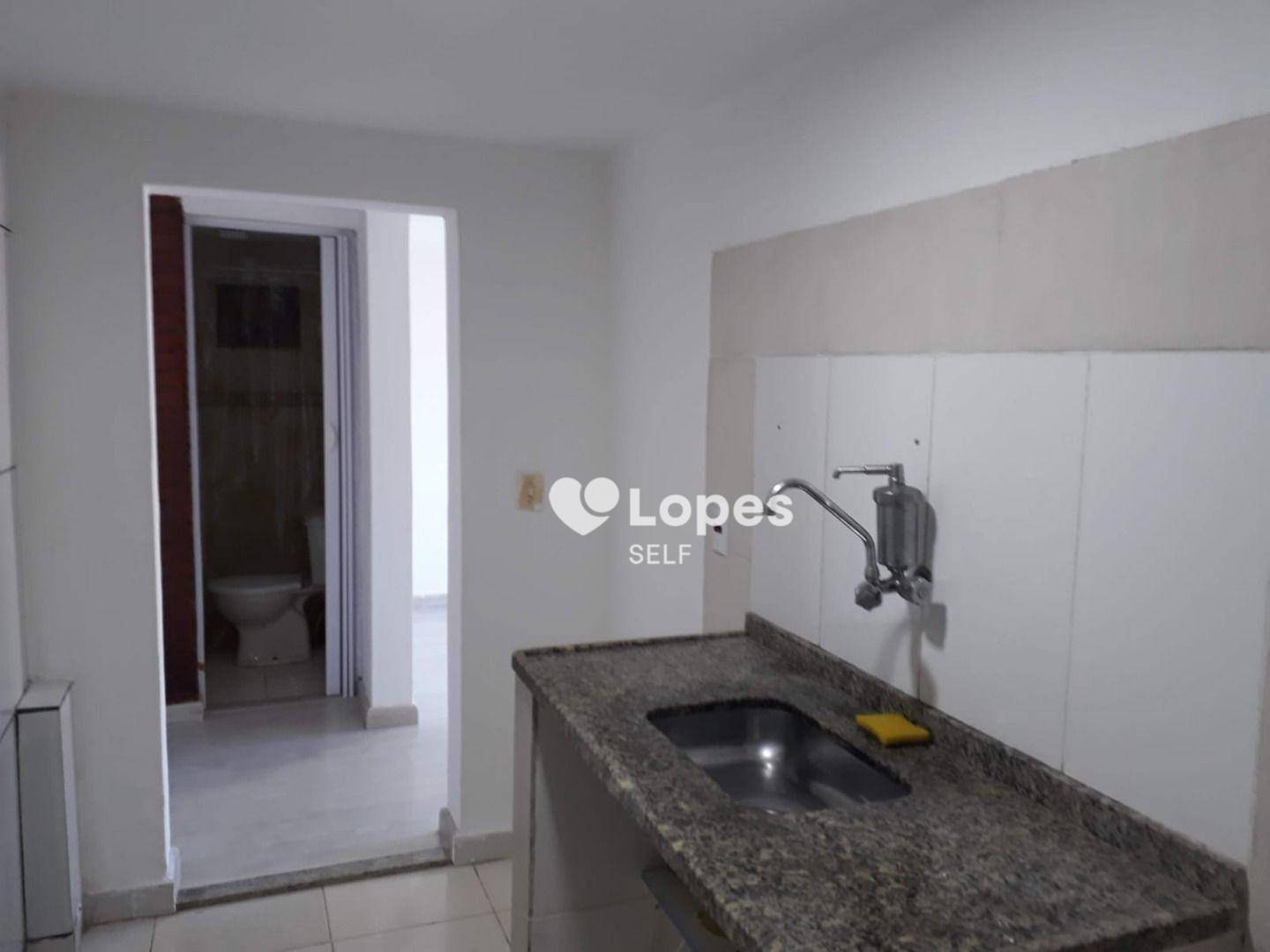 Casa à venda com 2 quartos, 200m² - Foto 14