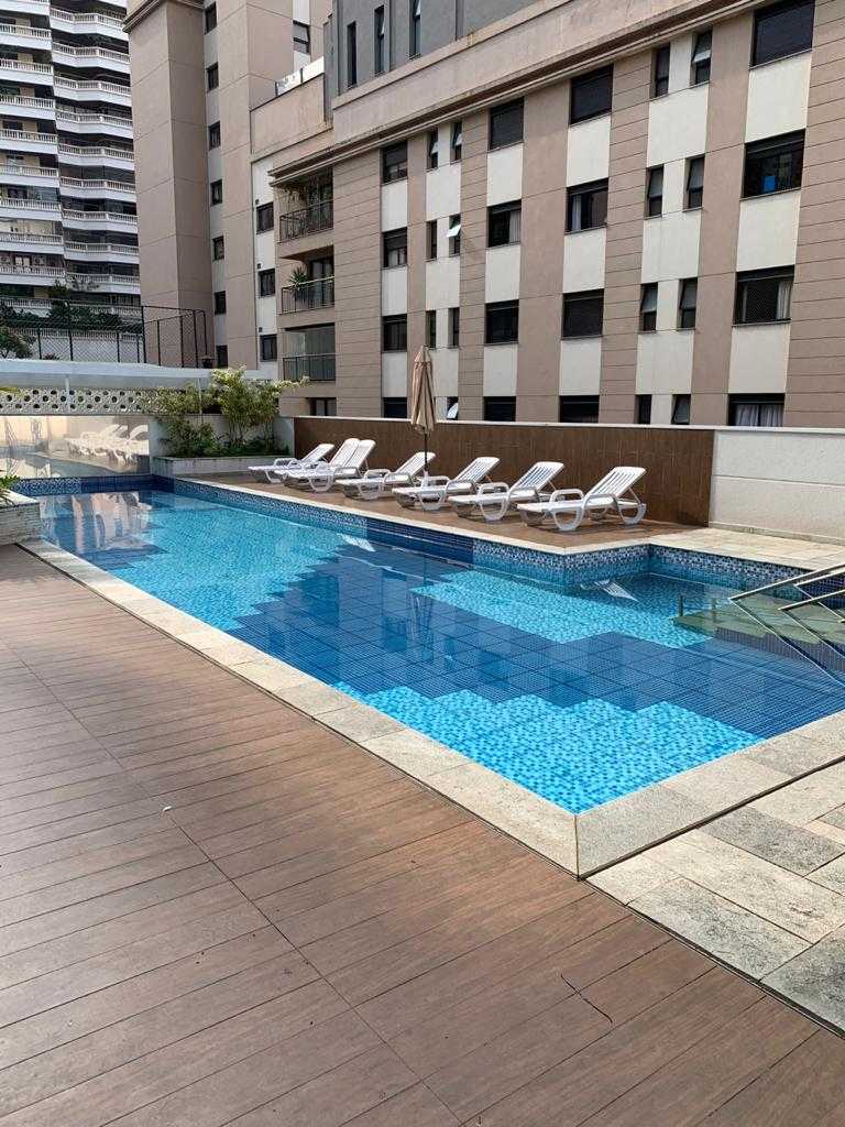 Apartamento à venda com 3 quartos, 217m² - Foto 1