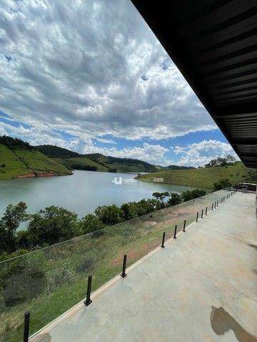 Casa de Condomínio à venda com 4 quartos, 400m² - Foto 2