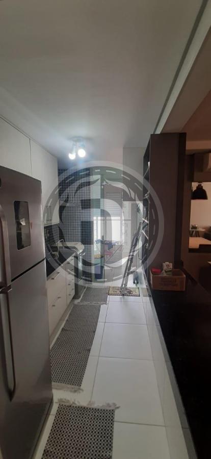 Apartamento à venda com 3 quartos, 85m² - Foto 12