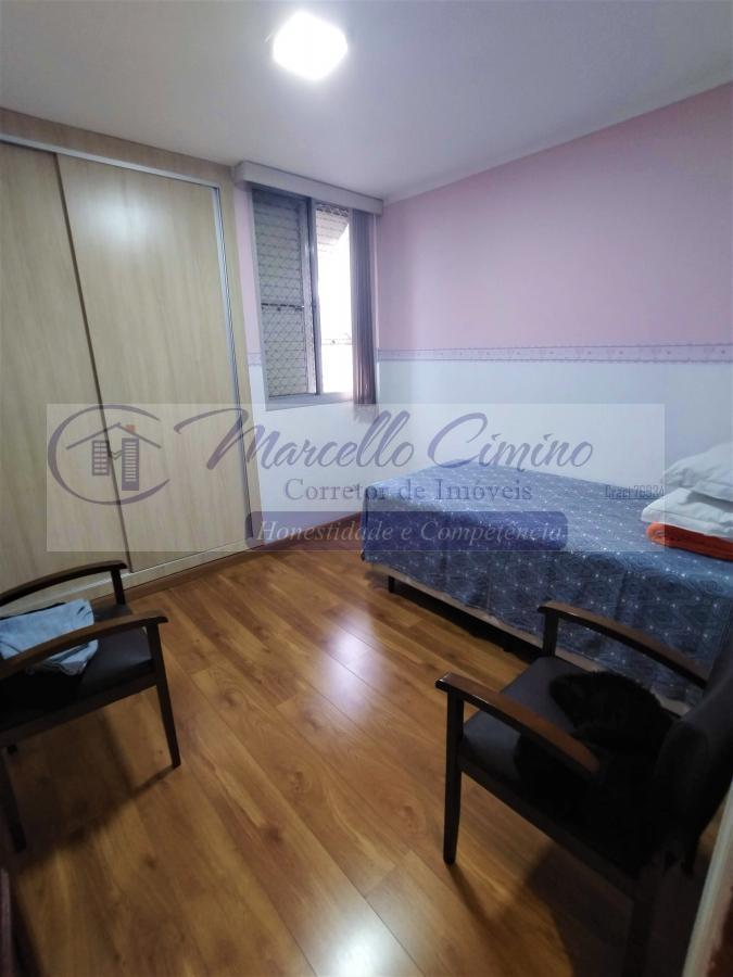 Apartamento à venda com 2 quartos, 70m² - Foto 6