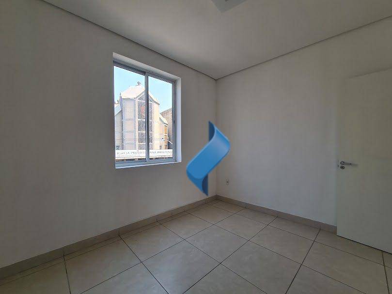 Apartamento para alugar com 2 quartos, 80m² - Foto 6