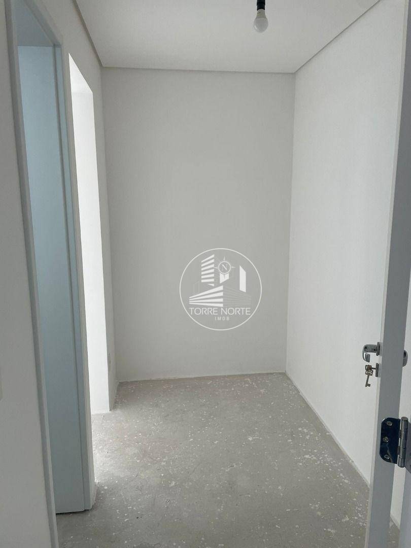 Apartamento à venda com 3 quartos, 131m² - Foto 11