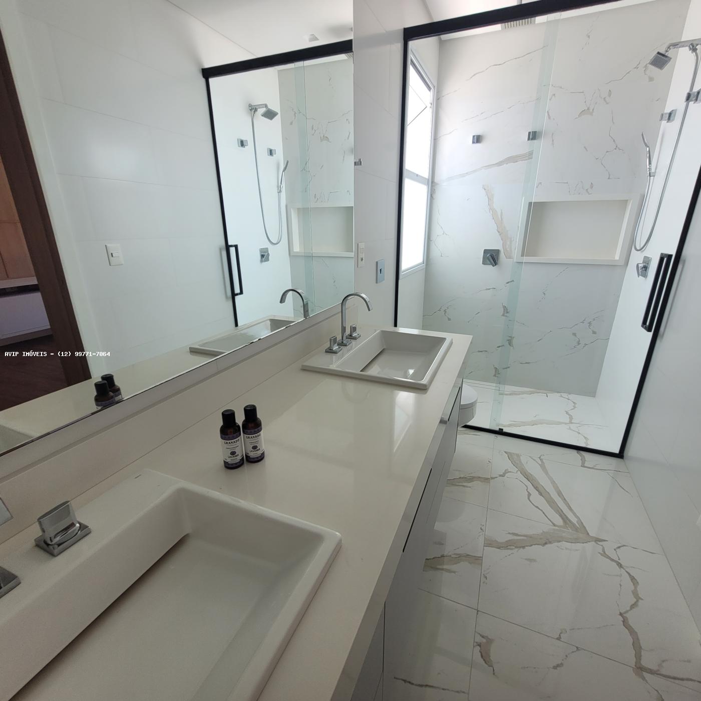 Casa de Condomínio para alugar com 3 quartos, 350m² - Foto 24