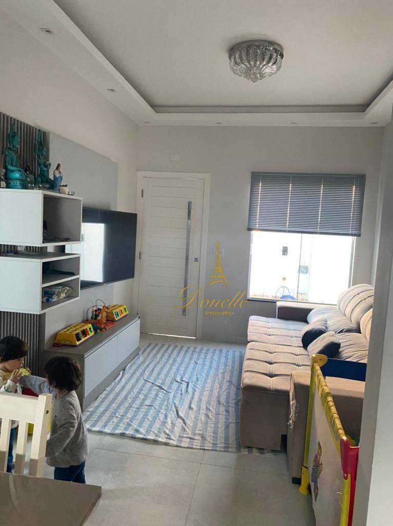 Casa à venda com 3 quartos, 75m² - Foto 7