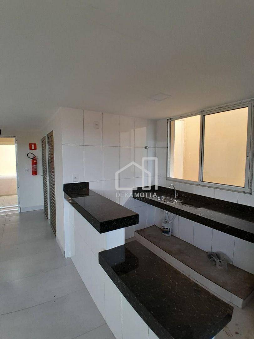 Apartamento à venda com 3 quartos, 82m² - Foto 3