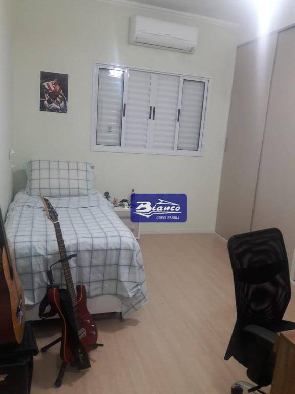 Sobrado à venda com 4 quartos, 150m² - Foto 23