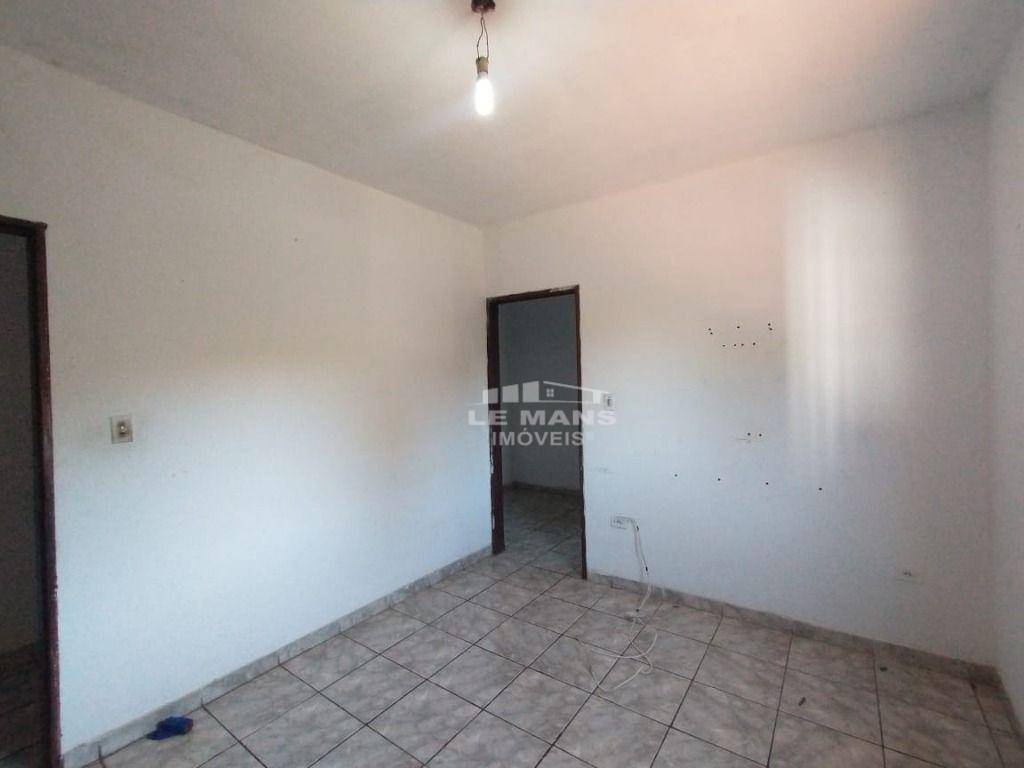 Casa à venda com 3 quartos, 150m² - Foto 11