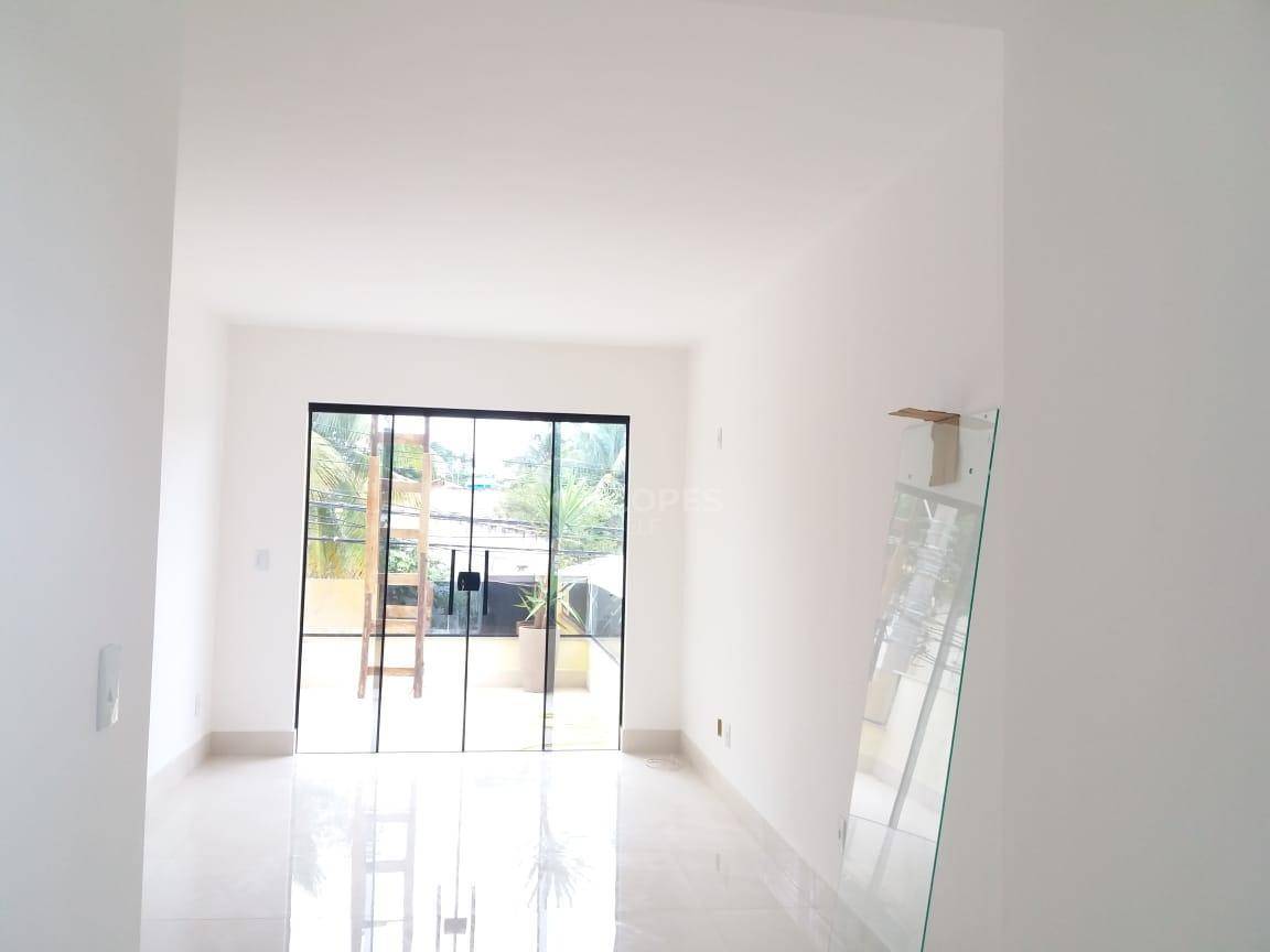 Casa à venda com 4 quartos, 170m² - Foto 4