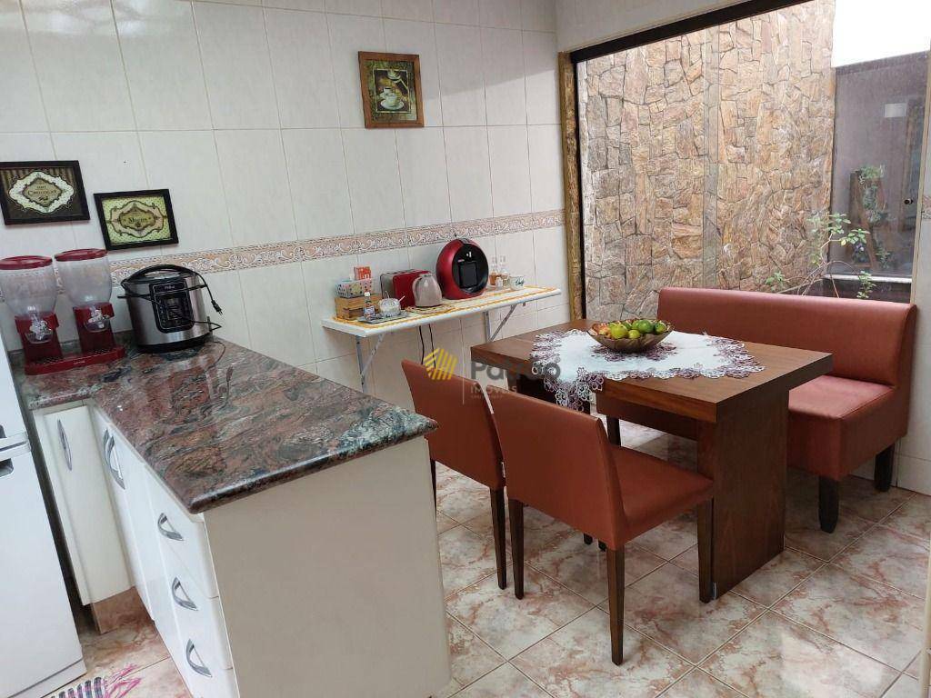 Sobrado à venda com 3 quartos, 256m² - Foto 20