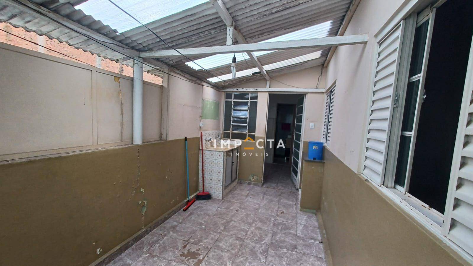 Casa à venda com 4 quartos, 128m² - Foto 20