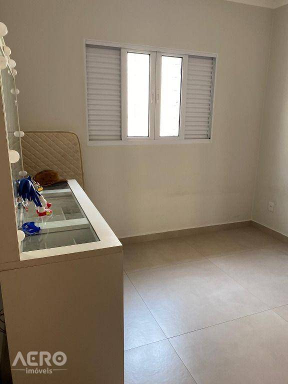 Casa à venda com 3 quartos, 169m² - Foto 24