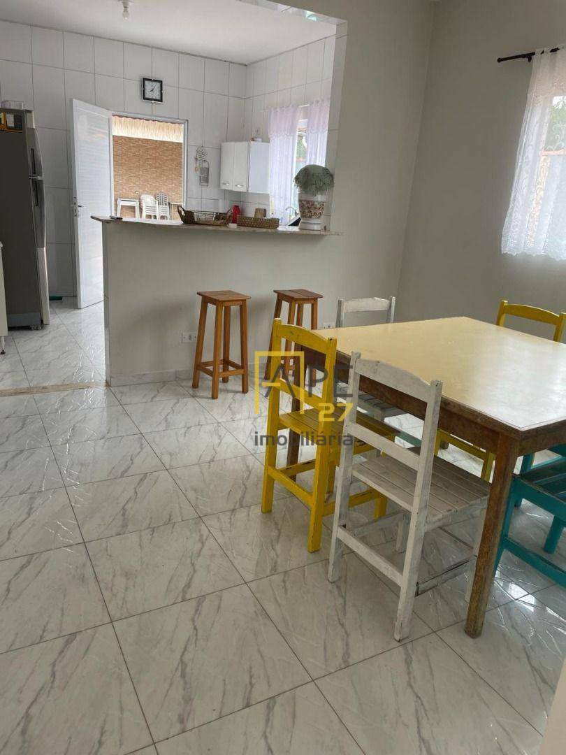 Casa à venda com 3 quartos, 200m² - Foto 15