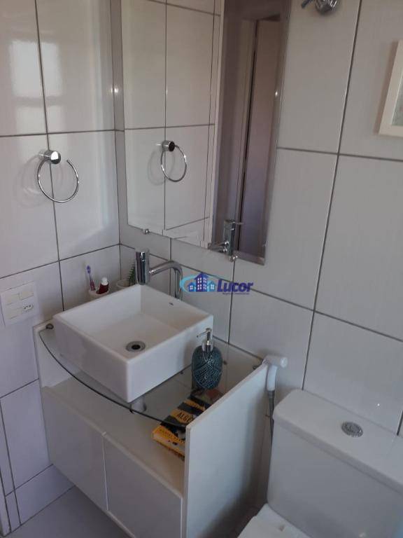 Apartamento à venda com 2 quartos, 57m² - Foto 5