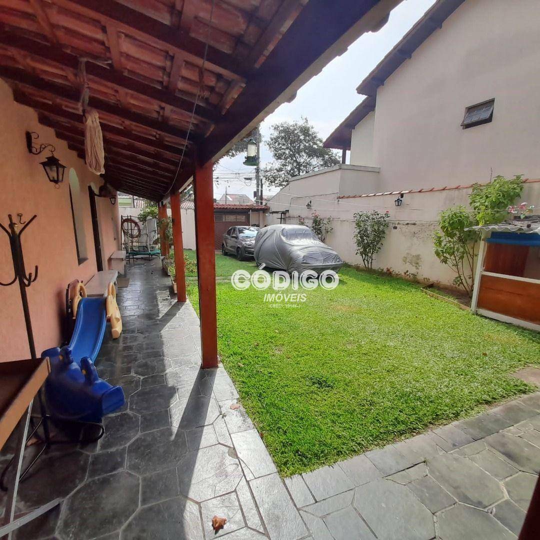 Sobrado à venda com 5 quartos, 290m² - Foto 4