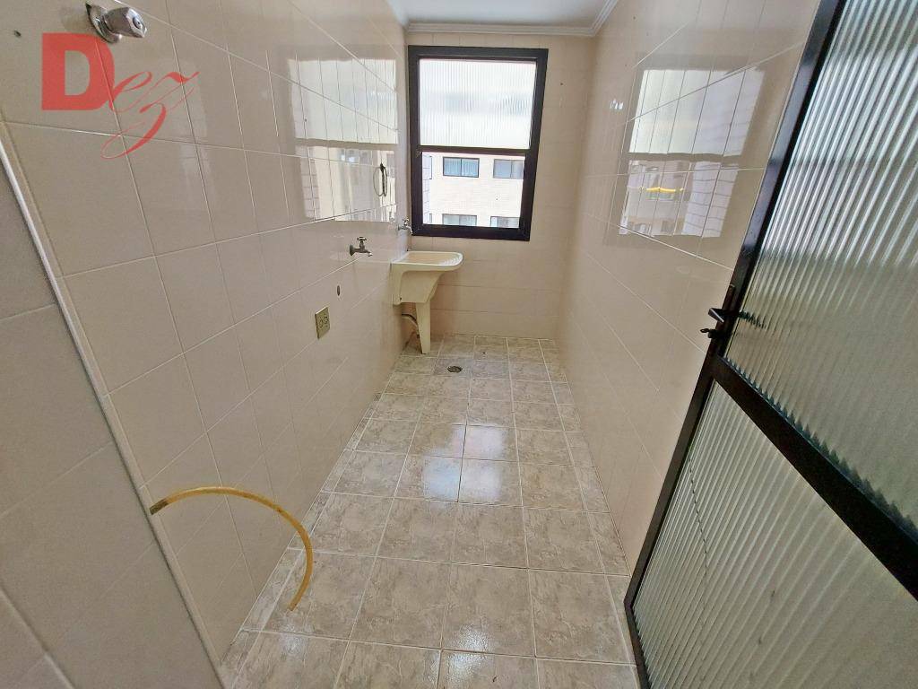 Apartamento à venda com 3 quartos, 158m² - Foto 10