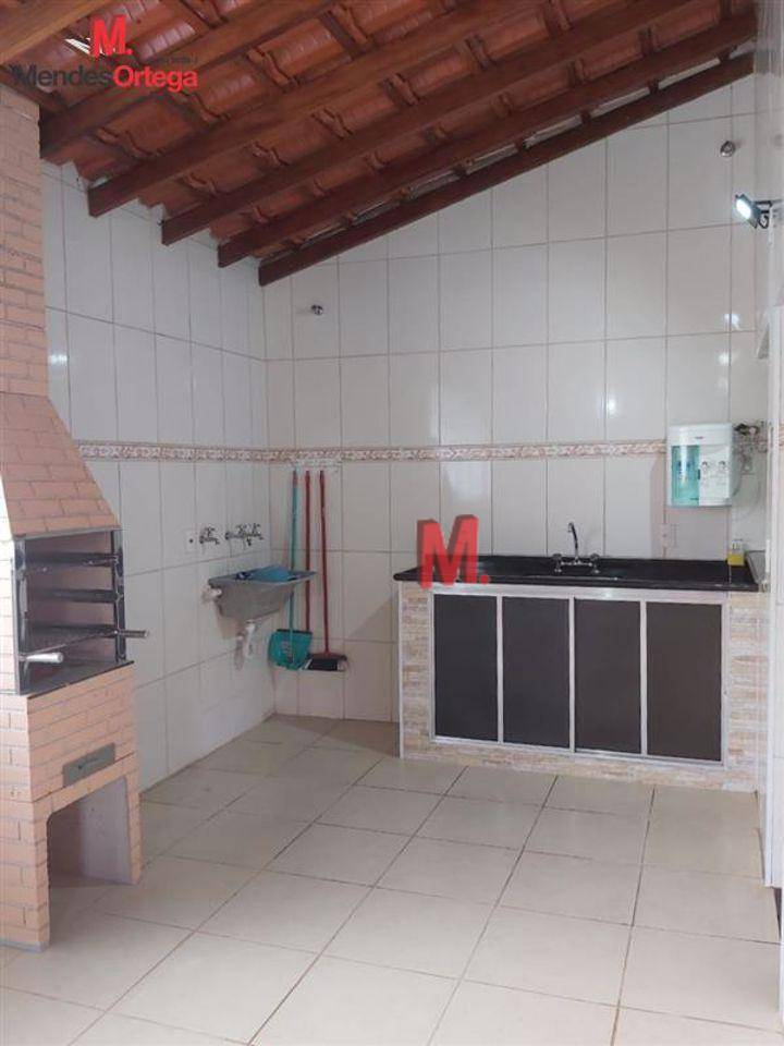 Casa à venda com 2 quartos, 94m² - Foto 11