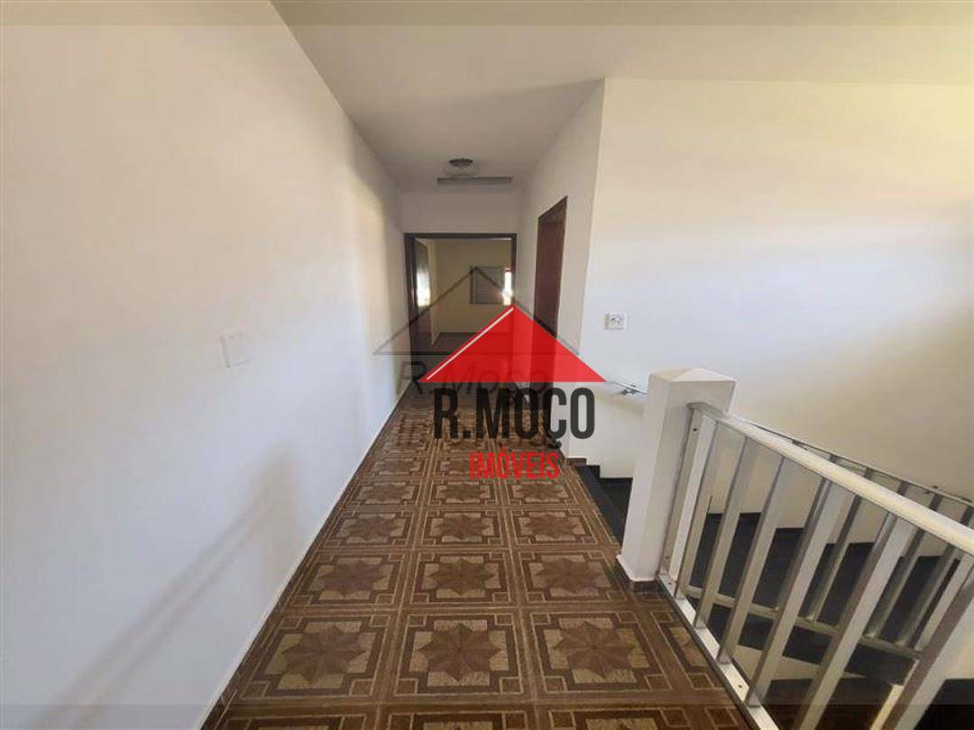 Sobrado à venda com 3 quartos, 218m² - Foto 8