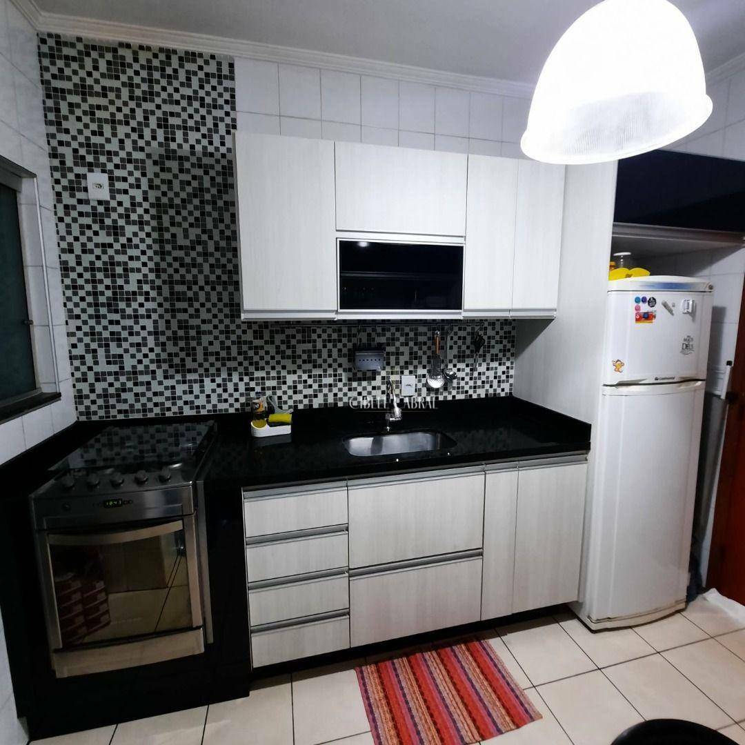 Apartamento à venda com 2 quartos, 75m² - Foto 17