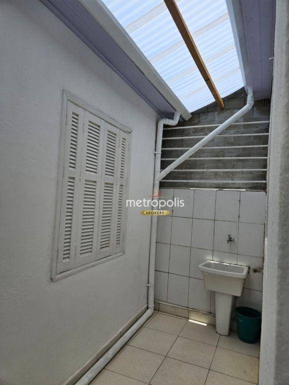 Casa à venda com 2 quartos, 60m² - Foto 10