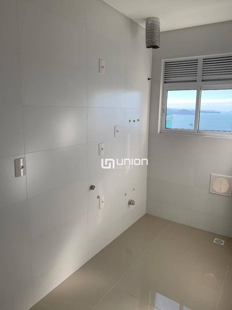 Apartamento à venda com 4 quartos, 153m² - Foto 2