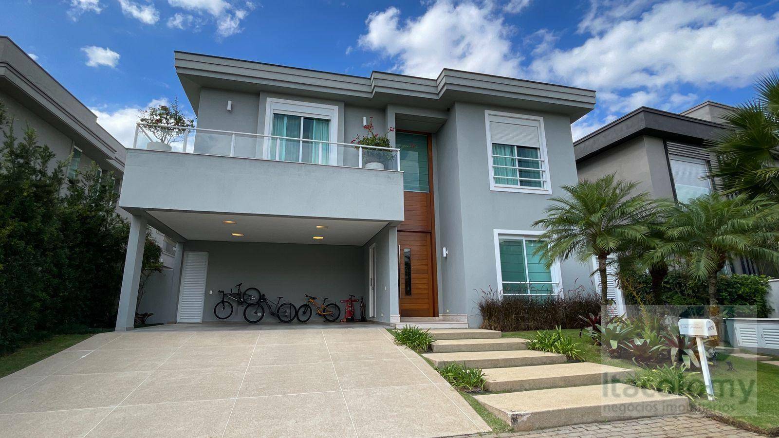 Casa de Condomínio à venda com 4 quartos, 411m² - Foto 1