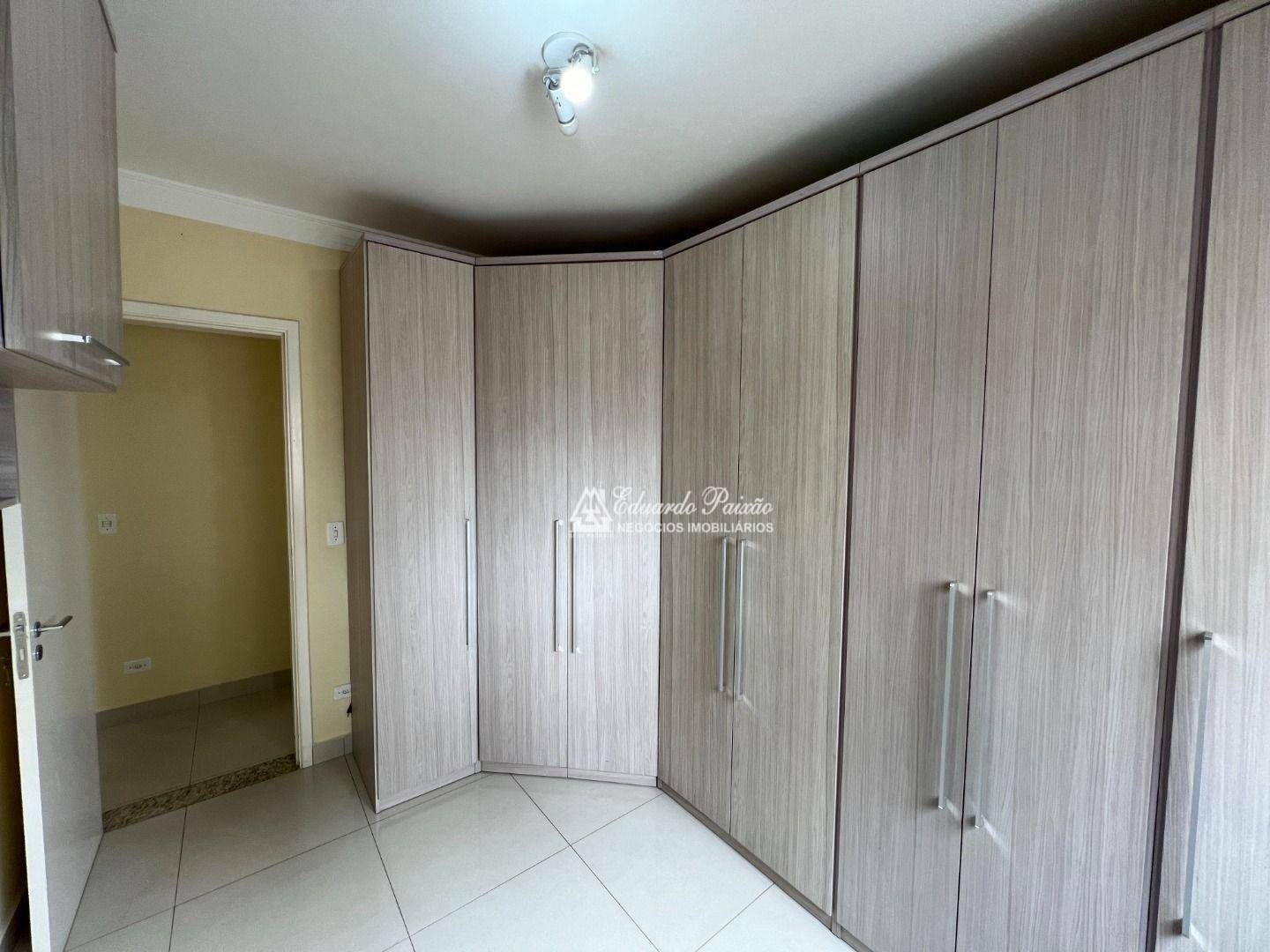 Apartamento à venda com 3 quartos, 114m² - Foto 18