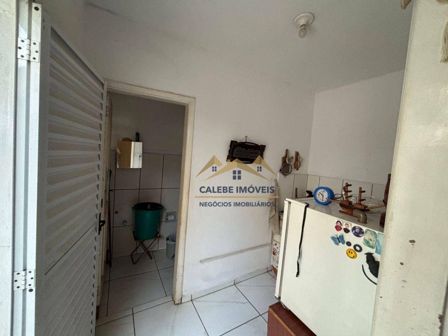 Casa à venda com 4 quartos, 107m² - Foto 19