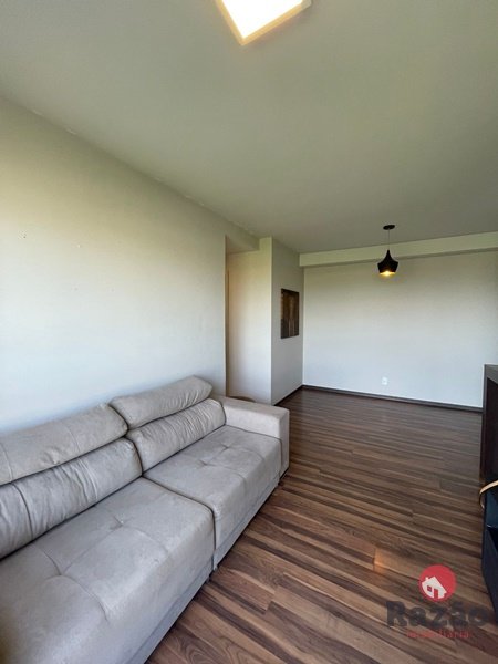 Apartamento à venda com 2 quartos, 61m² - Foto 3