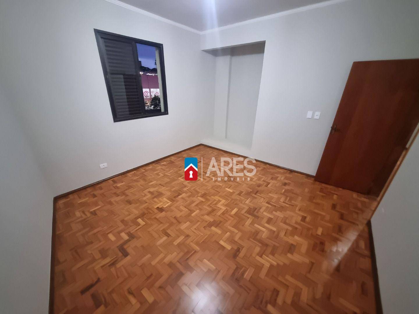 Apartamento à venda com 3 quartos, 114m² - Foto 7