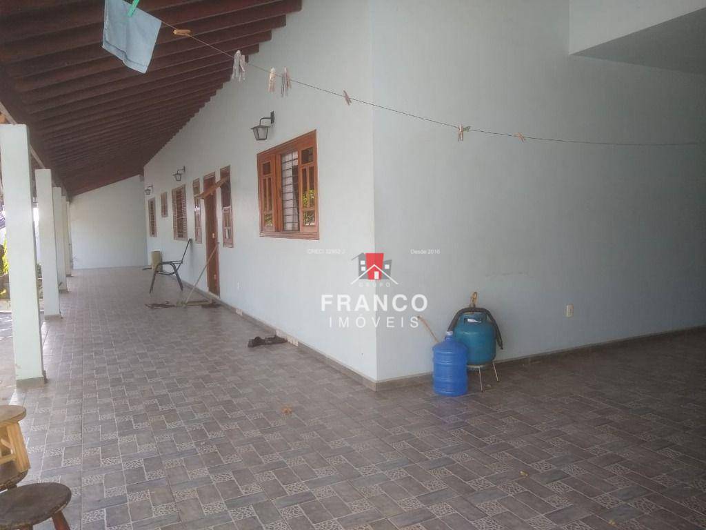 Casa para alugar com 2 quartos, 260m² - Foto 14