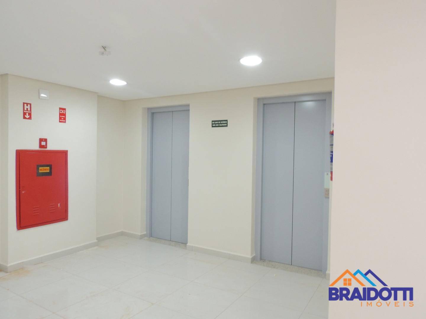 Apartamento à venda com 2 quartos, 51m² - Foto 27