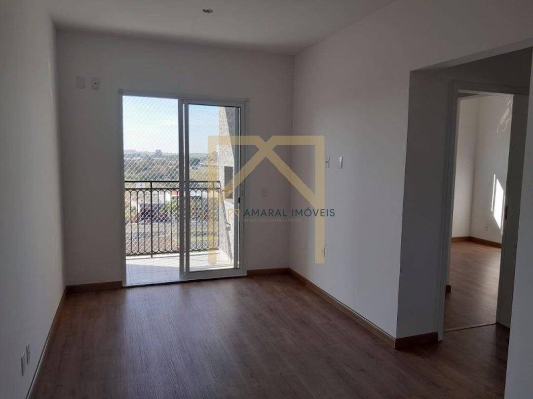 Apartamento à venda com 2 quartos, 70m² - Foto 5