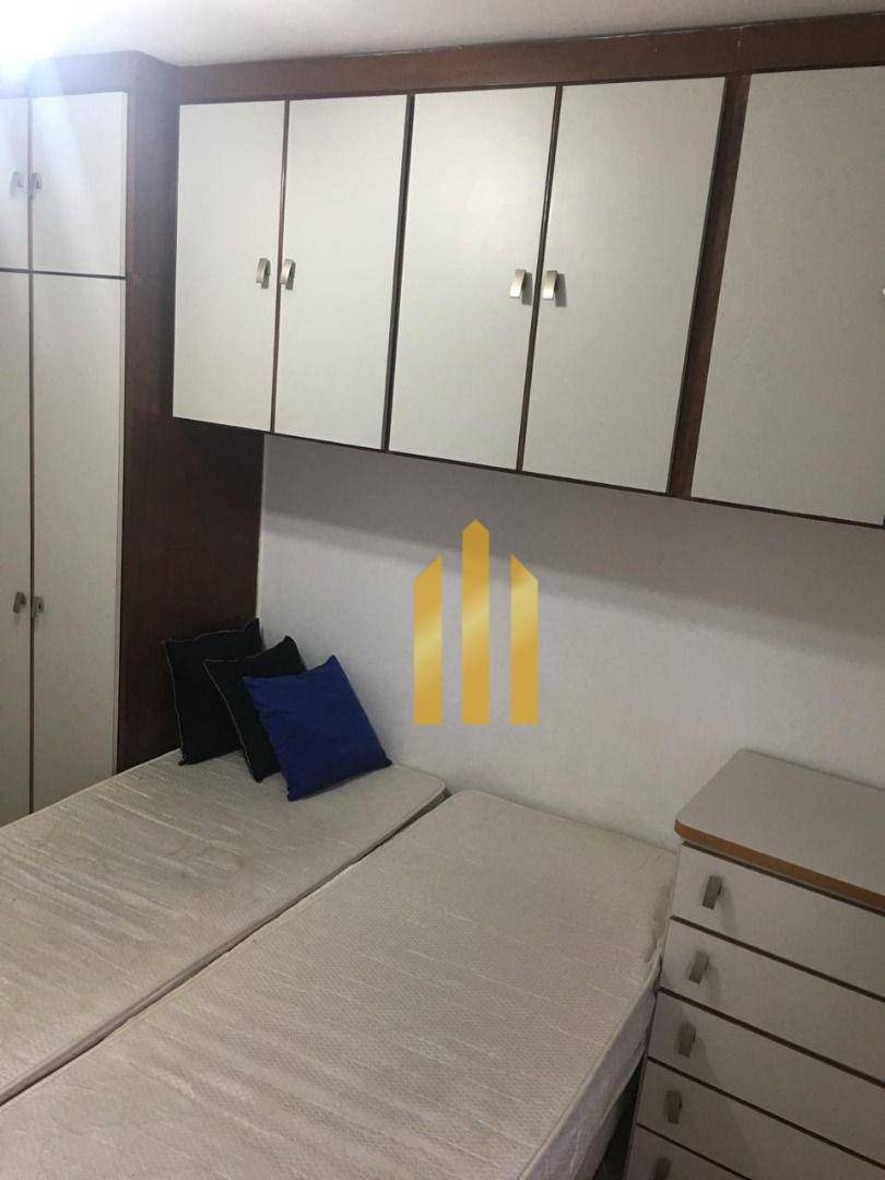 Apartamento à venda com 2 quartos, 70m² - Foto 19