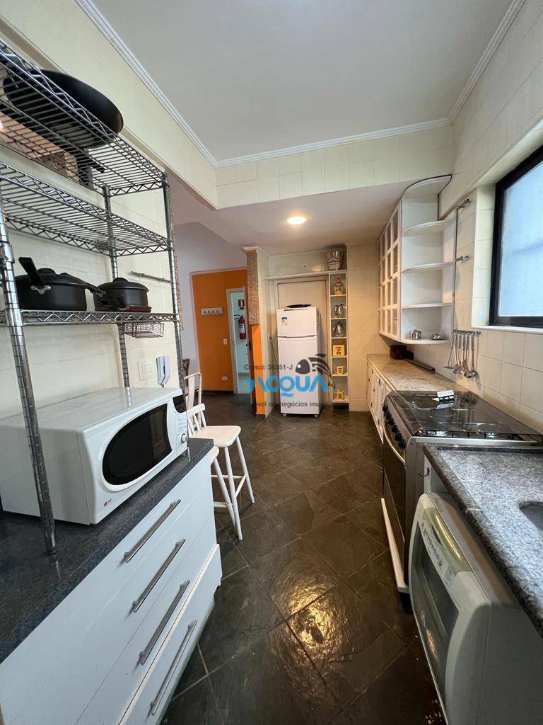 Apartamento à venda com 3 quartos, 150m² - Foto 3