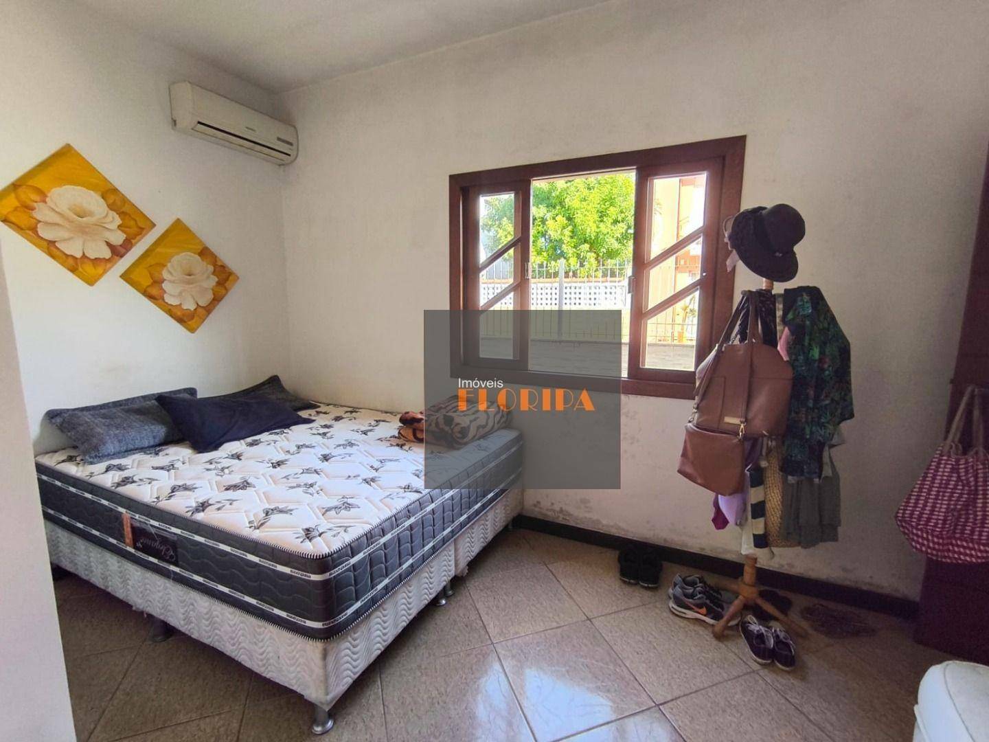 Casa à venda com 4 quartos, 200m² - Foto 15