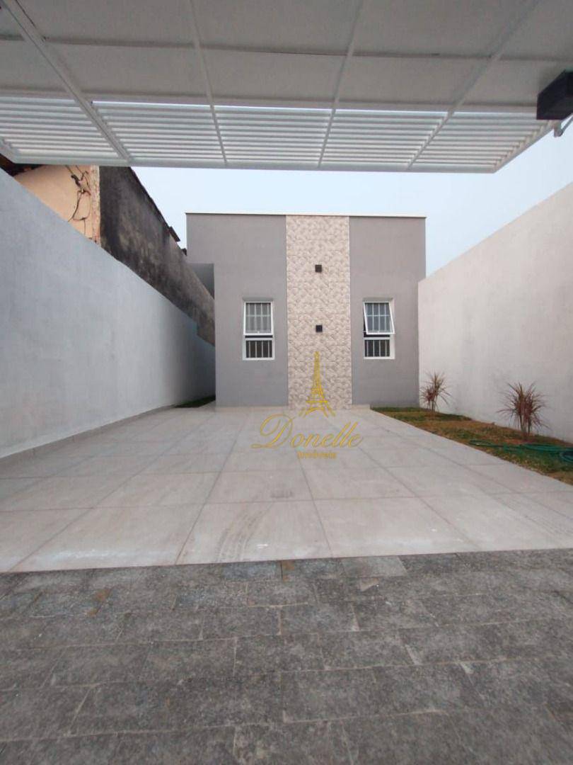 Casa à venda com 3 quartos, 68m² - Foto 5