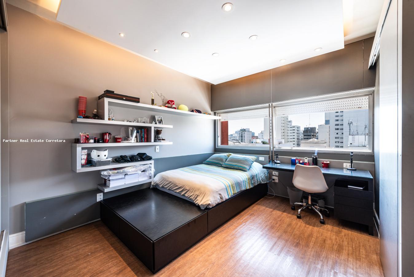 Apartamento à venda com 3 quartos, 250m² - Foto 12